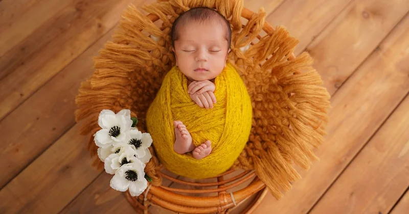 Comment savoir si un bébé va avoir les yeux clairs ?